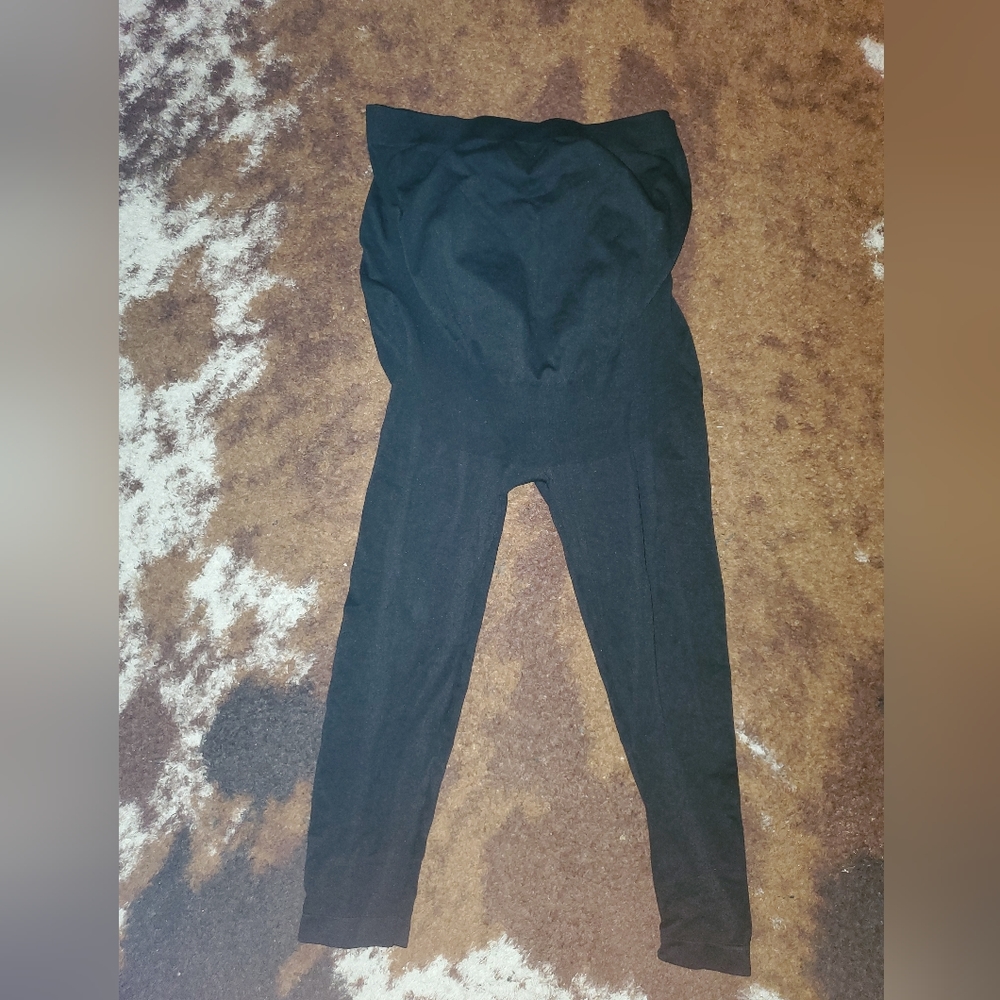 Preggo Brand mid calf Leggings